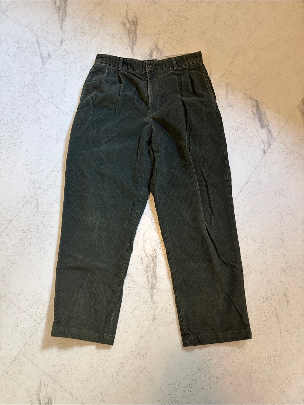 Men's Eddie Bauer Forest Green Corduroy Pants Fall Eclectic Grandpa Size 34/30